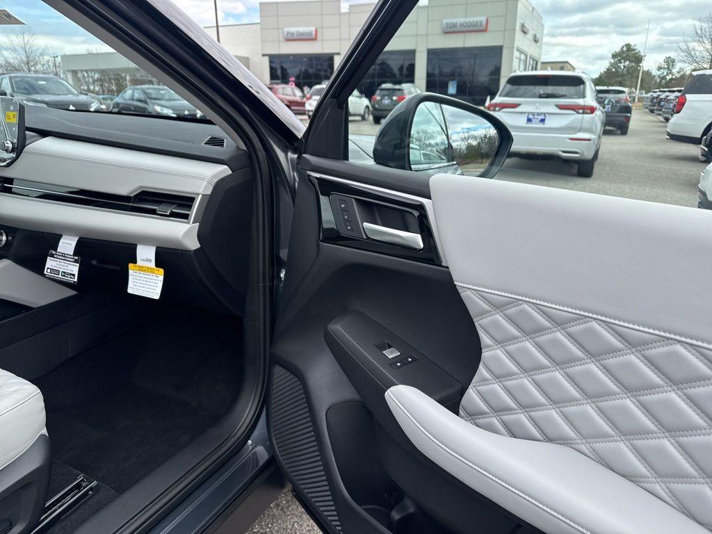 new 2025 Mitsubishi Outlander PHEV car, priced at $44,988