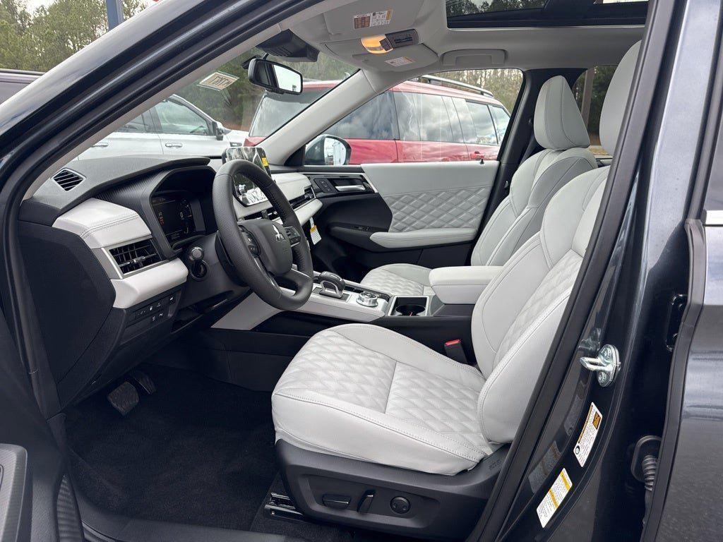 new 2025 Mitsubishi Outlander PHEV car, priced at $44,988