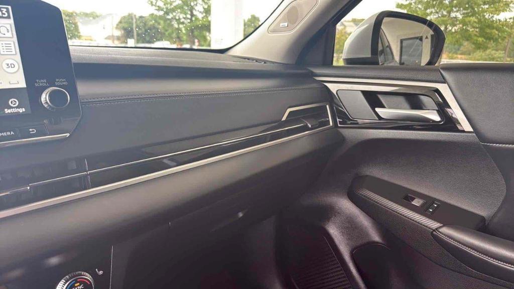 used 2023 Mitsubishi Outlander car, priced at $29,995