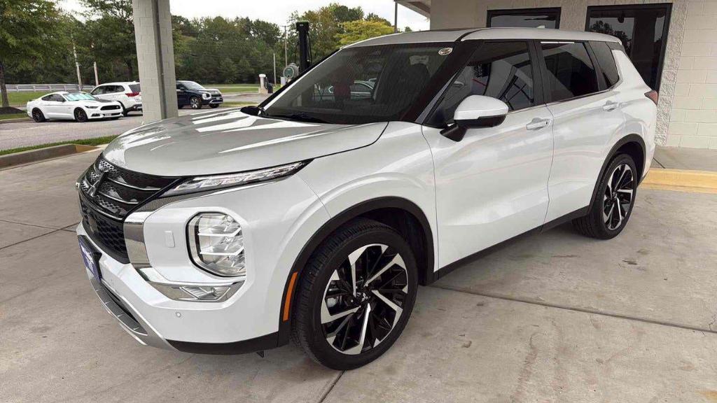 used 2023 Mitsubishi Outlander car, priced at $29,995