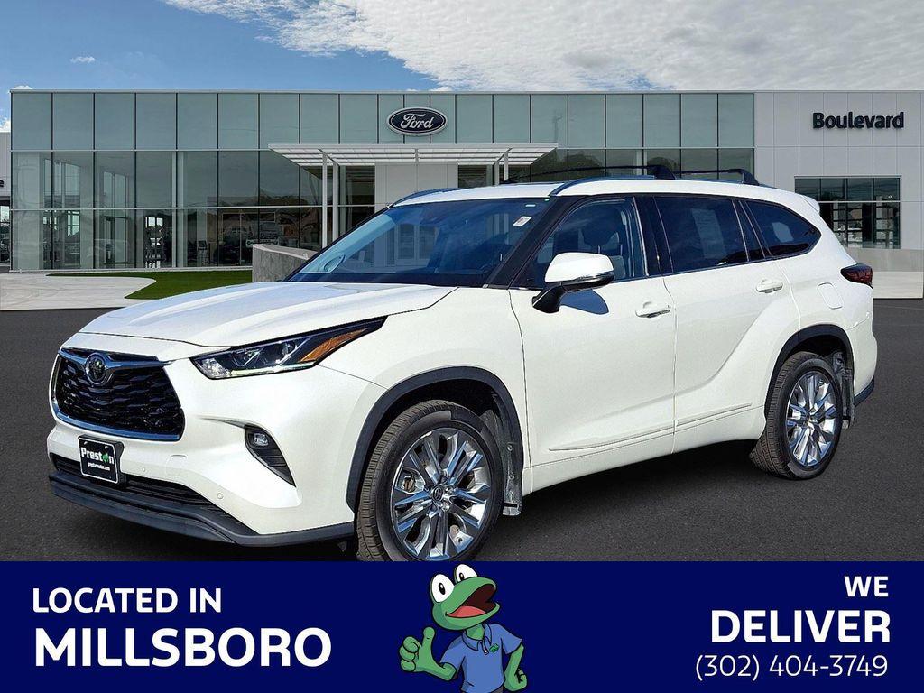 used 2020 Toyota Highlander car, priced at $29,398