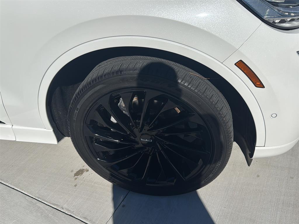 used 2024 Lincoln Aviator car, priced at $57,222