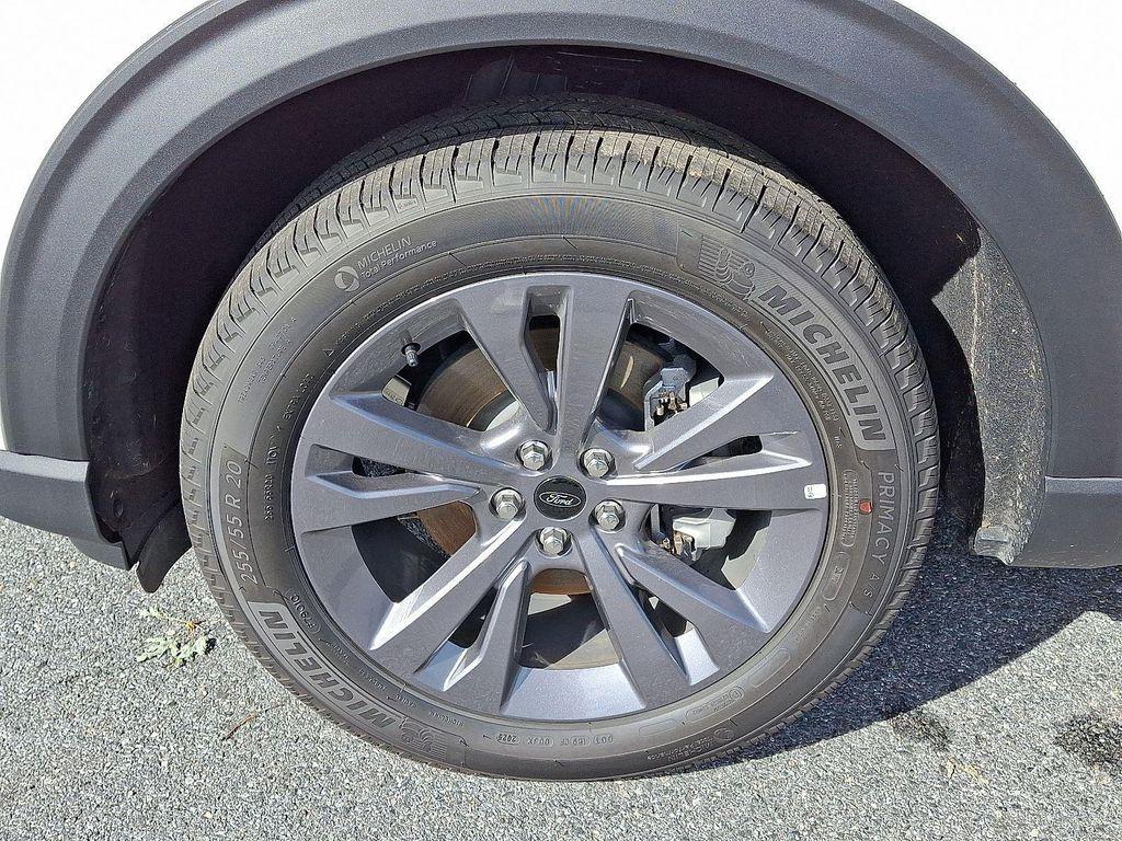 new 2025 Ford Explorer car, priced at $46,397