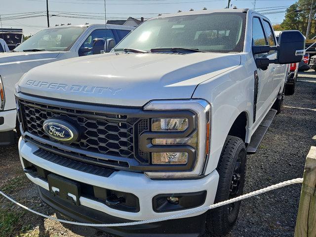 new 2024 Ford F-250 car, priced at $62,599