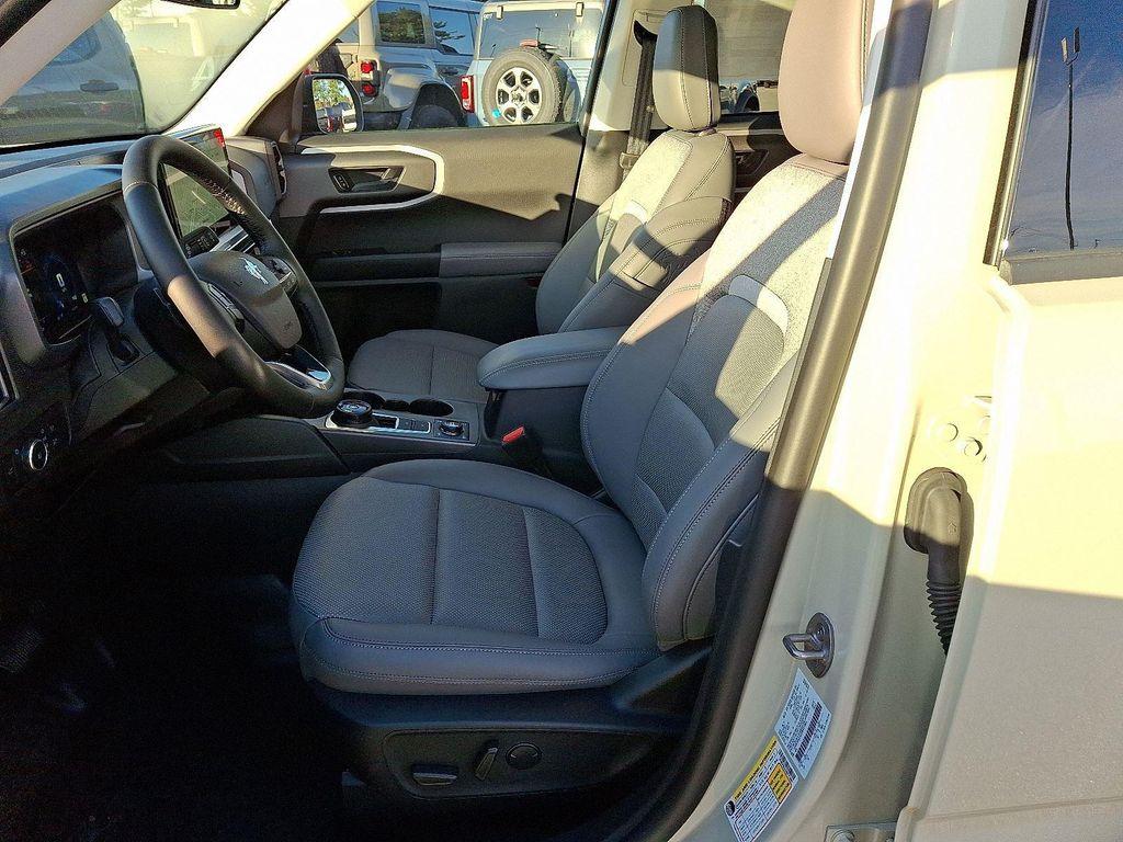 new 2025 Ford Bronco Sport car, priced at $40,945