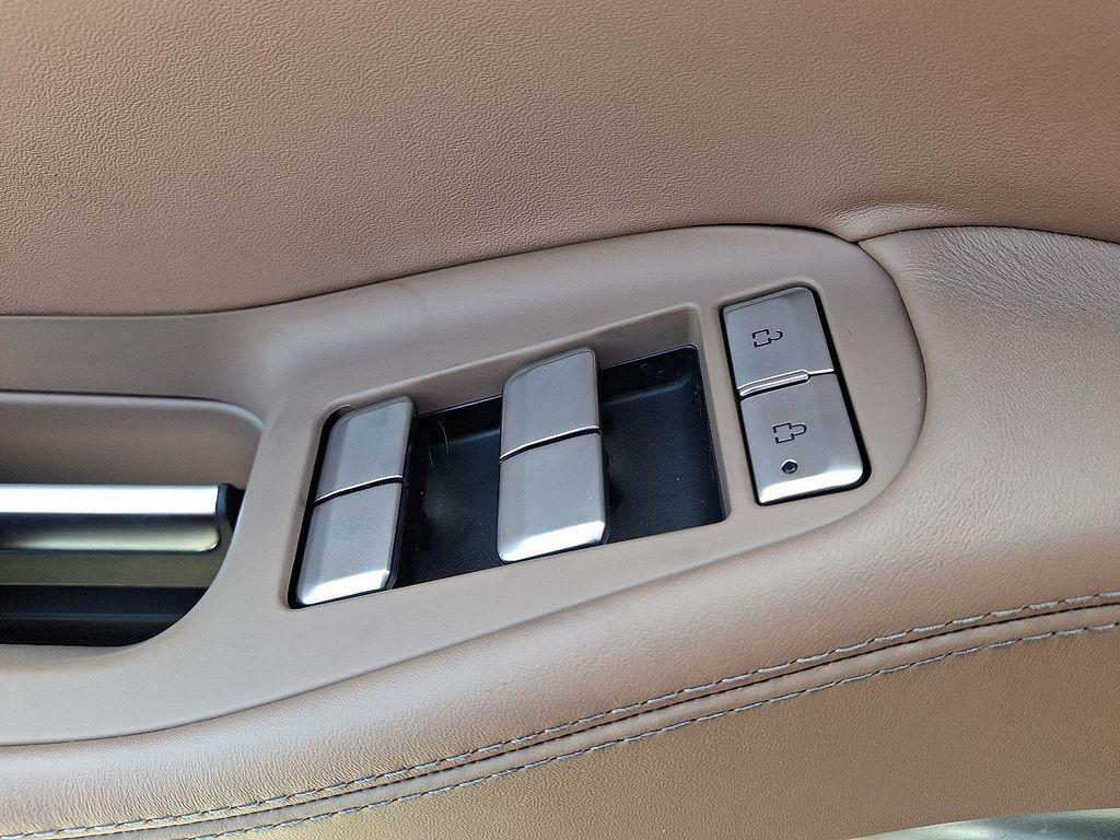 new 2025 Lincoln Navigator car, priced at $124,435