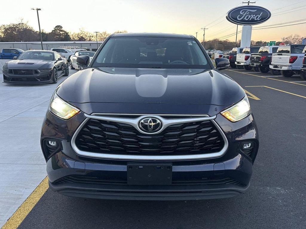 used 2022 Toyota Highlander car, priced at $30,895