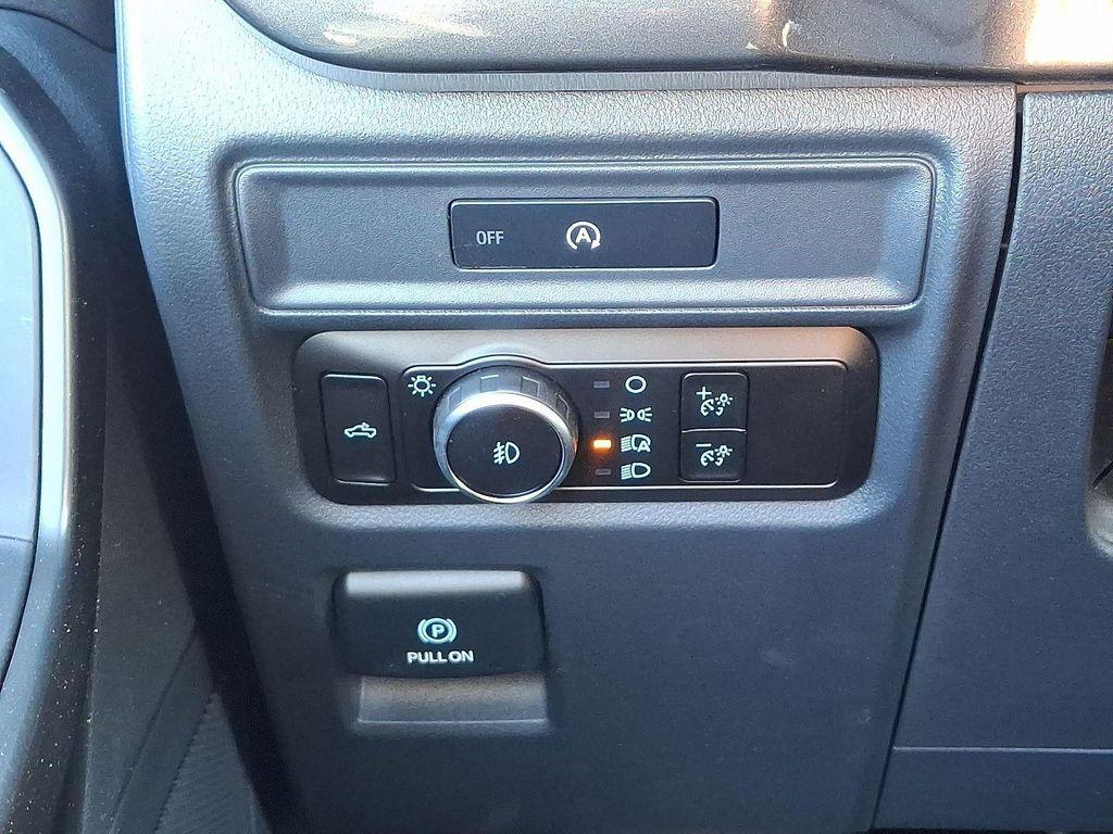 new 2025 Ford F-150 car, priced at $47,090