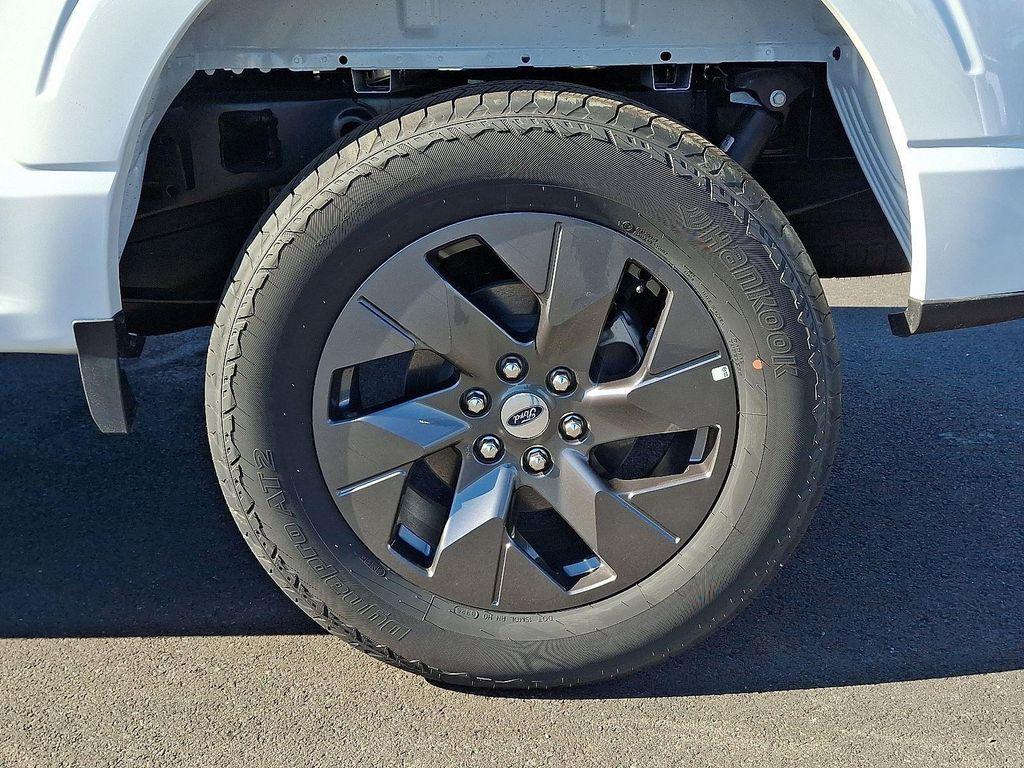 new 2025 Ford F-150 car, priced at $47,090