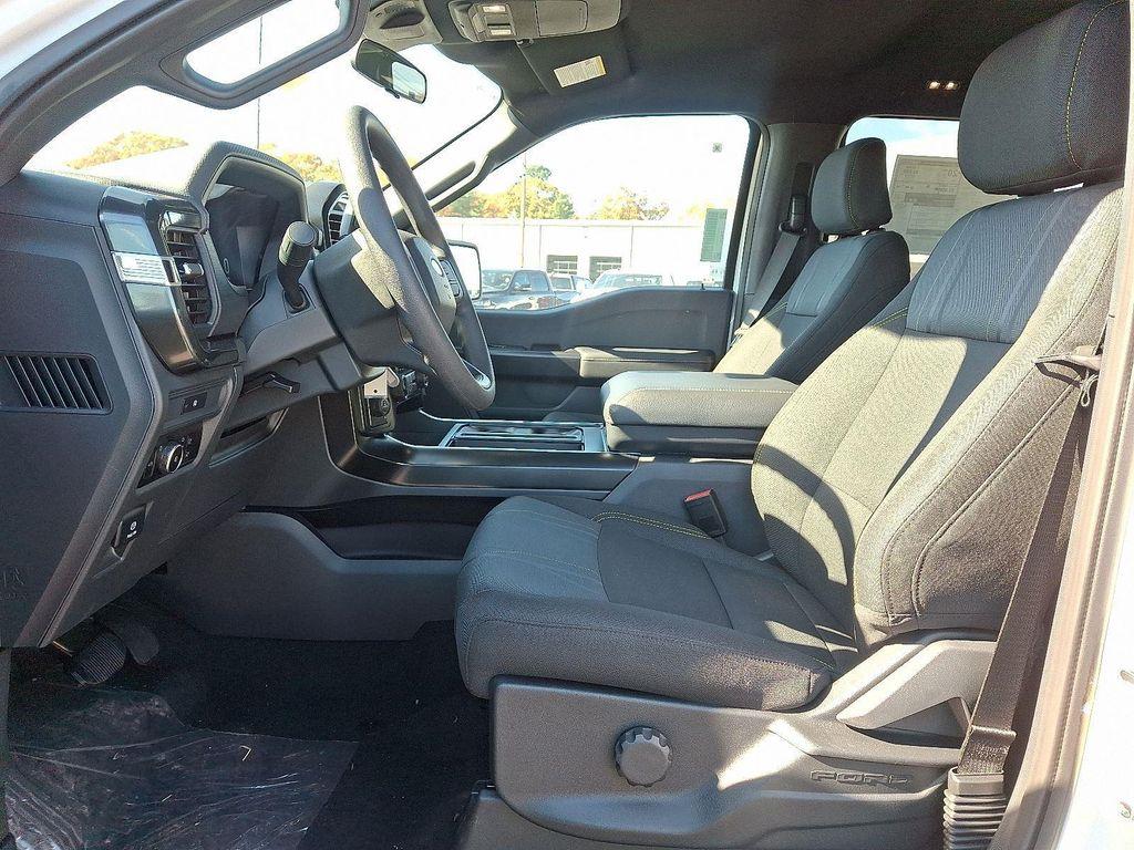 new 2025 Ford F-150 car, priced at $47,090