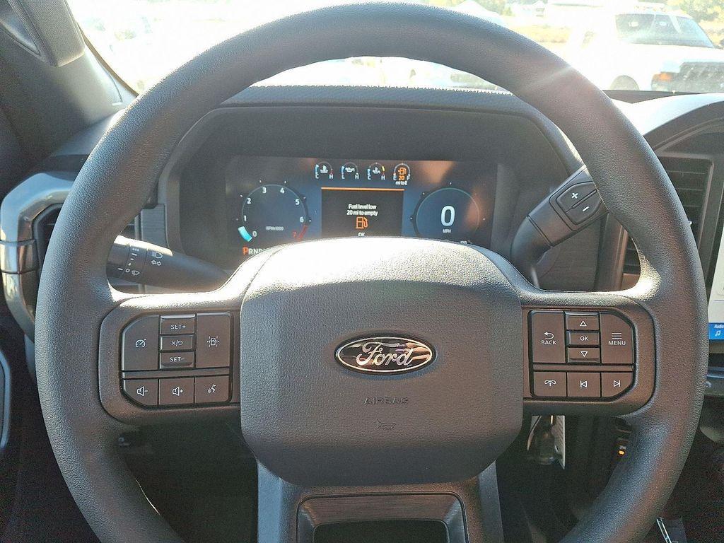 new 2025 Ford F-150 car, priced at $50,138