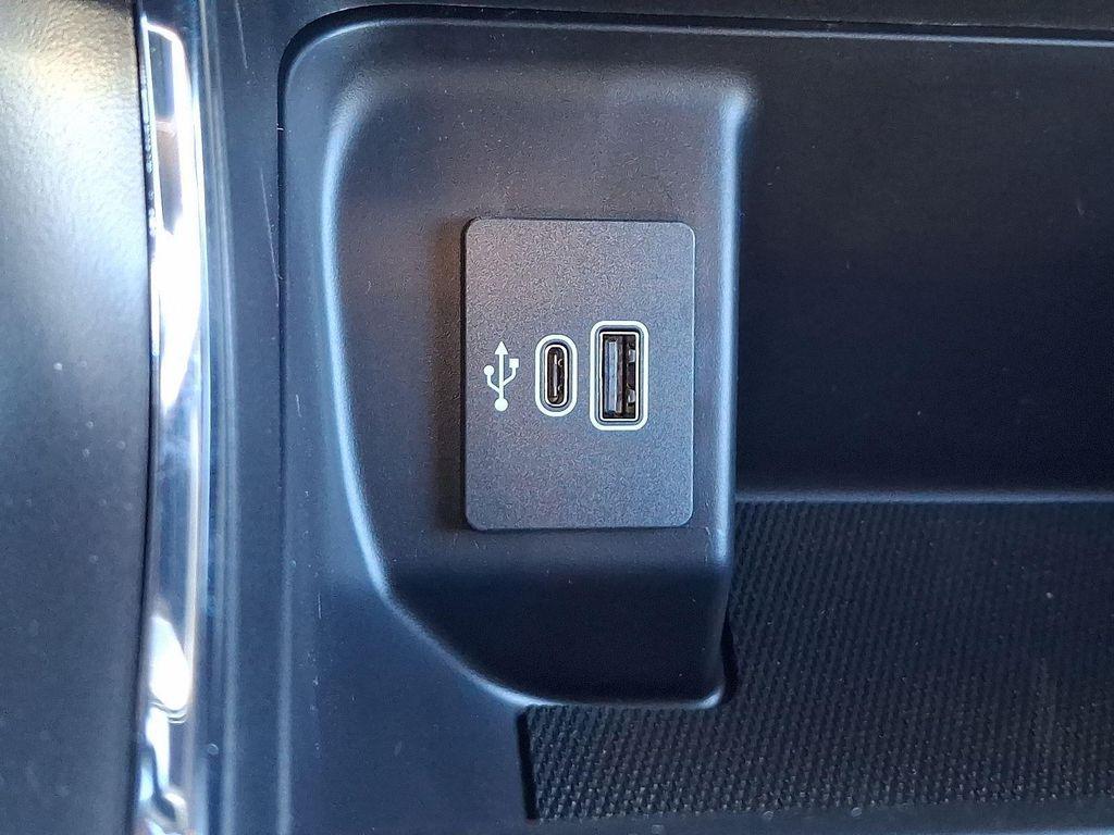 new 2025 Ford F-150 car, priced at $50,138