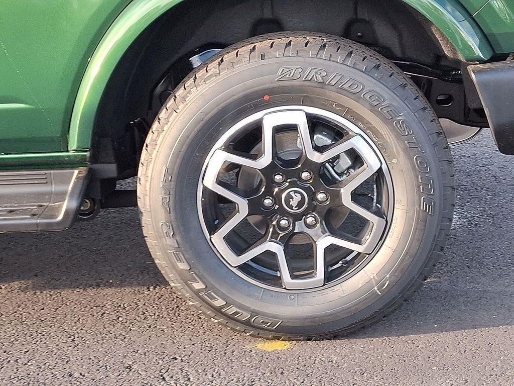 new 2025 Ford Bronco car, priced at $48,861