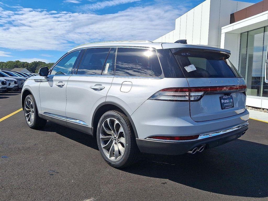 new 2025 Lincoln Aviator car, priced at $68,040
