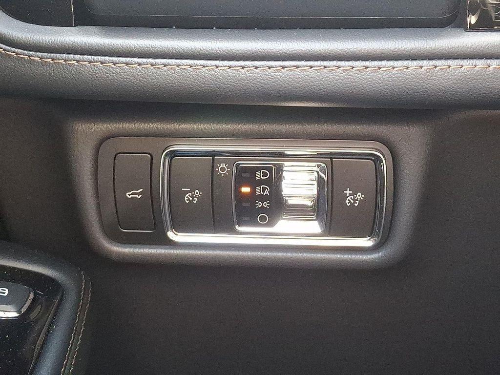 new 2025 Lincoln Aviator car, priced at $68,040