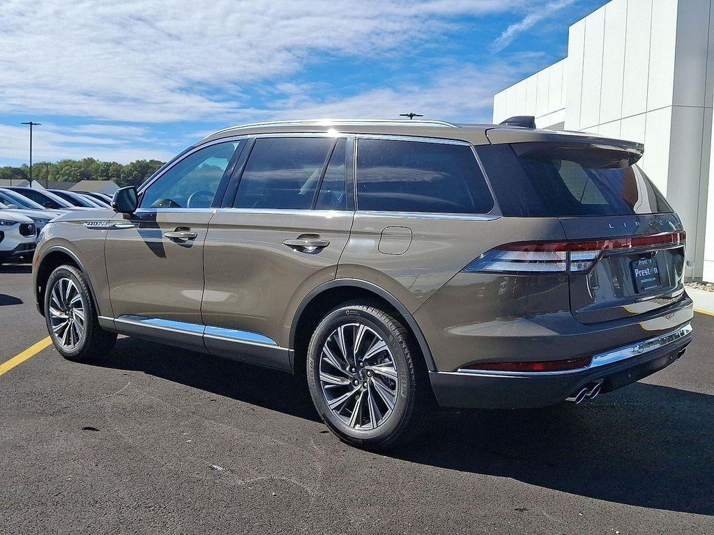 new 2025 Lincoln Aviator car, priced at $65,030
