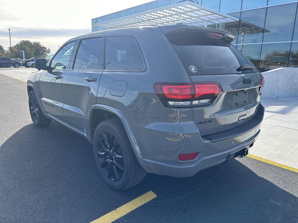 used 2020 Jeep Grand Cherokee car, priced at $23,303