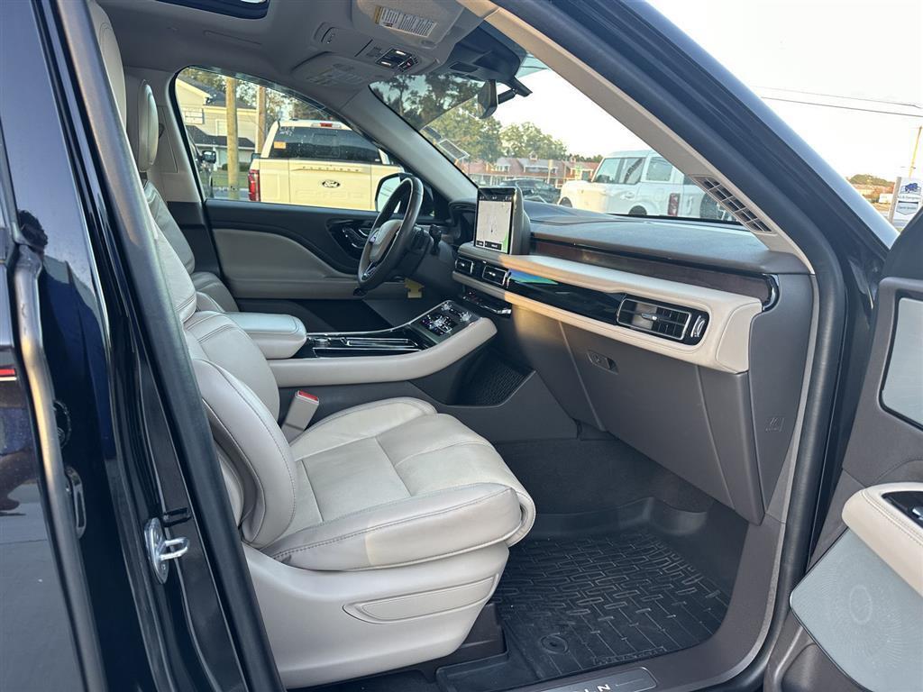 used 2023 Lincoln Aviator car, priced at $42,986