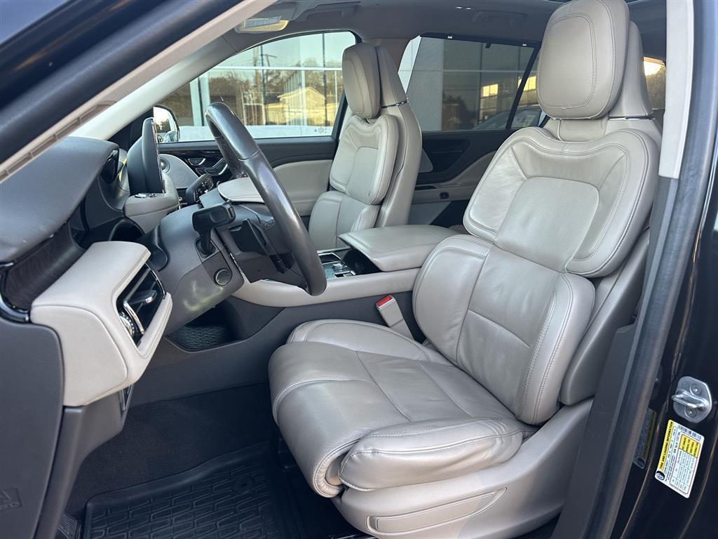 used 2023 Lincoln Aviator car, priced at $42,986
