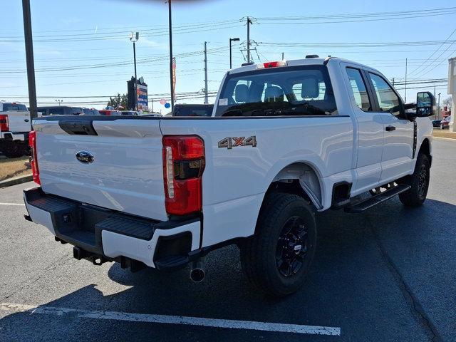 new 2024 Ford F-250 car, priced at $55,653