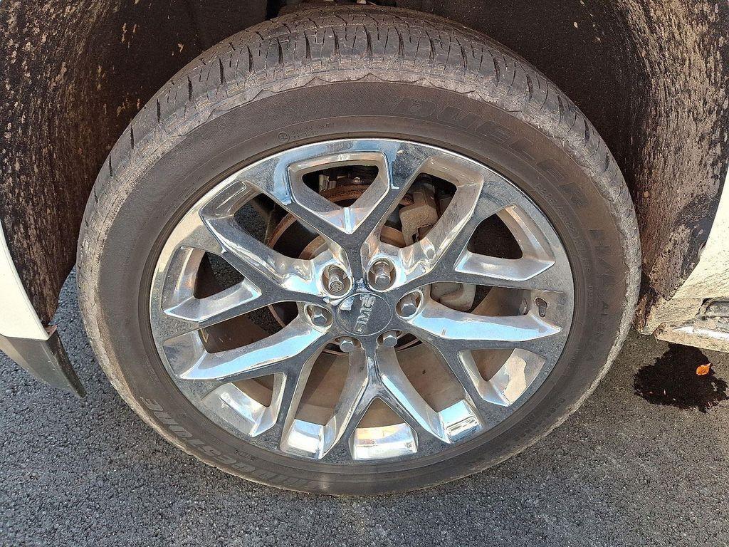 used 2019 GMC Yukon car, priced at $31,308