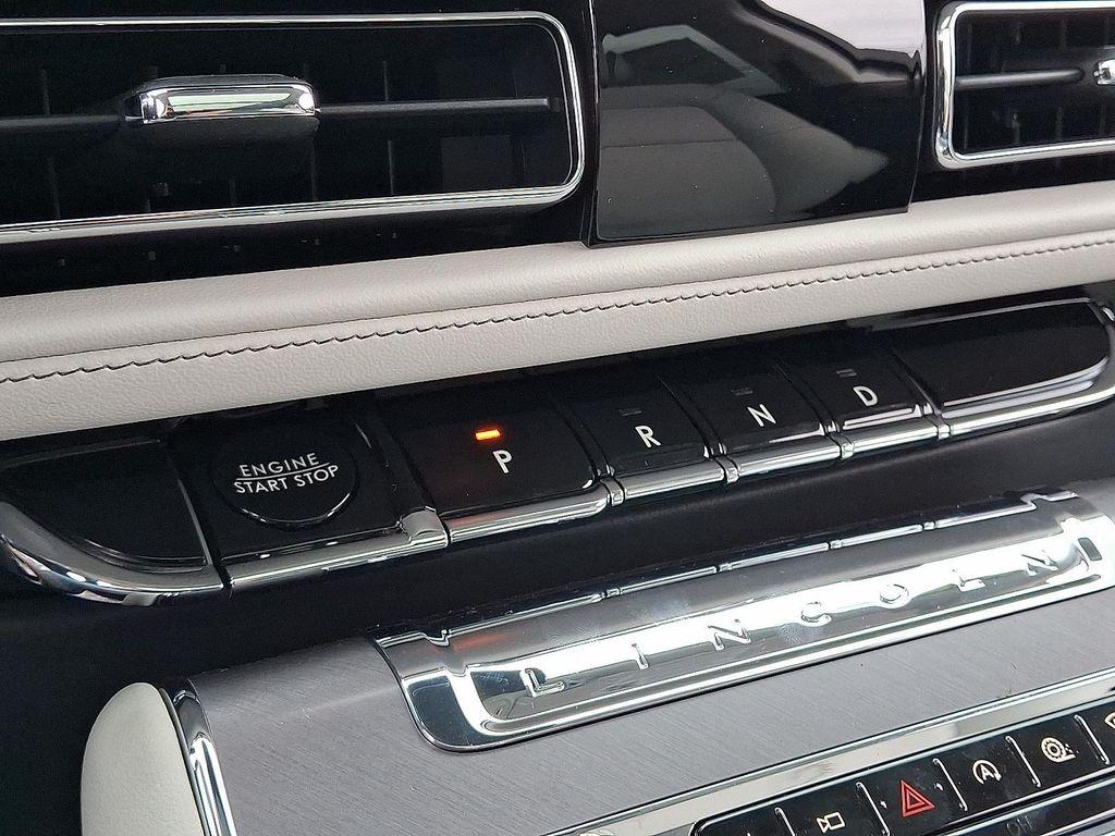 new 2025 Lincoln Aviator car, priced at $64,240