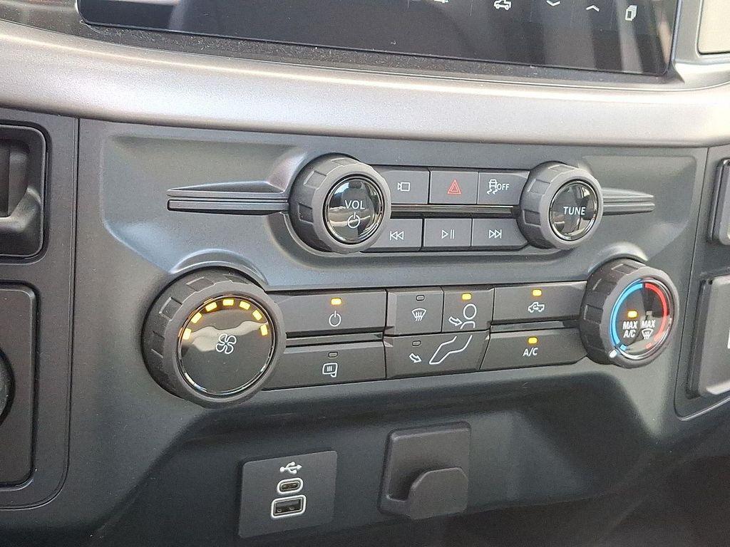 new 2025 Ford F-150 car, priced at $35,337