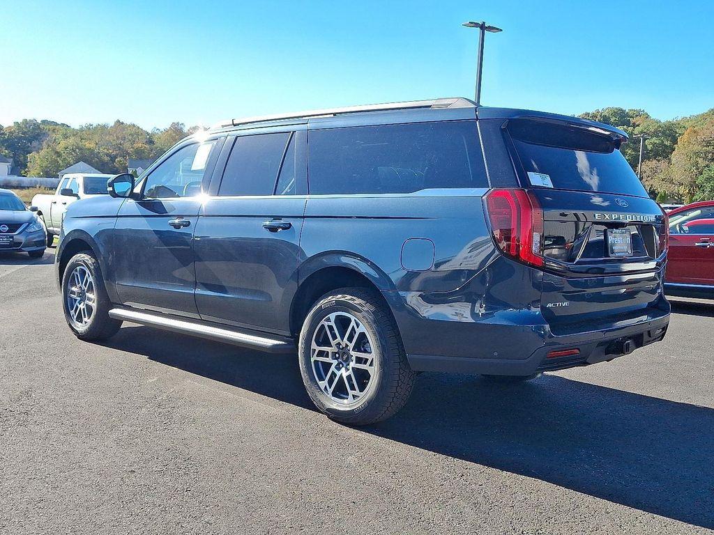 new 2025 Ford Expedition Max car, priced at $74,840