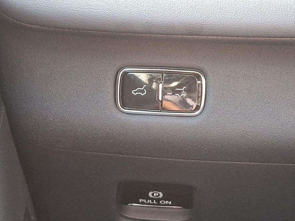 new 2025 Lincoln Navigator car, priced at $112,825