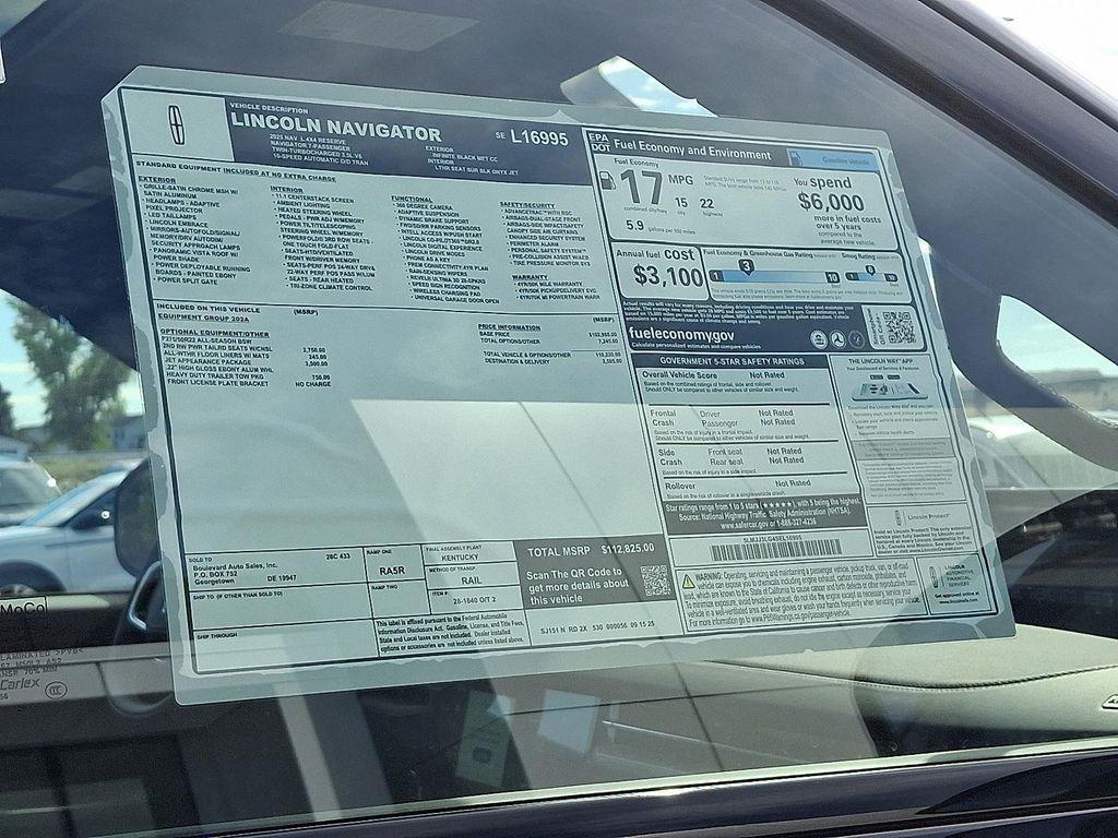 new 2025 Lincoln Navigator car, priced at $112,825