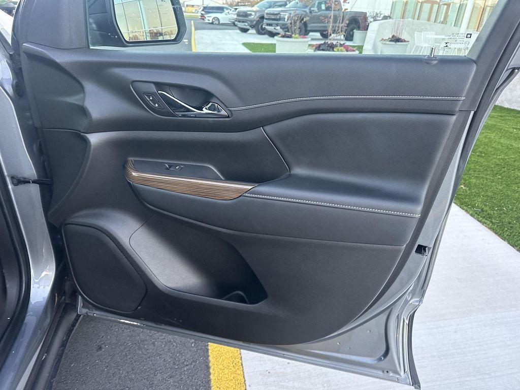 used 2021 GMC Acadia car, priced at $23,843