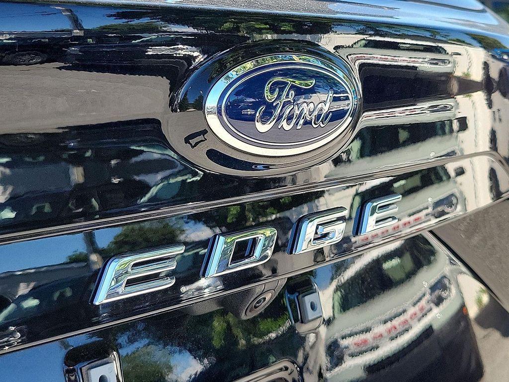 new 2024 Ford Edge car, priced at $35,974