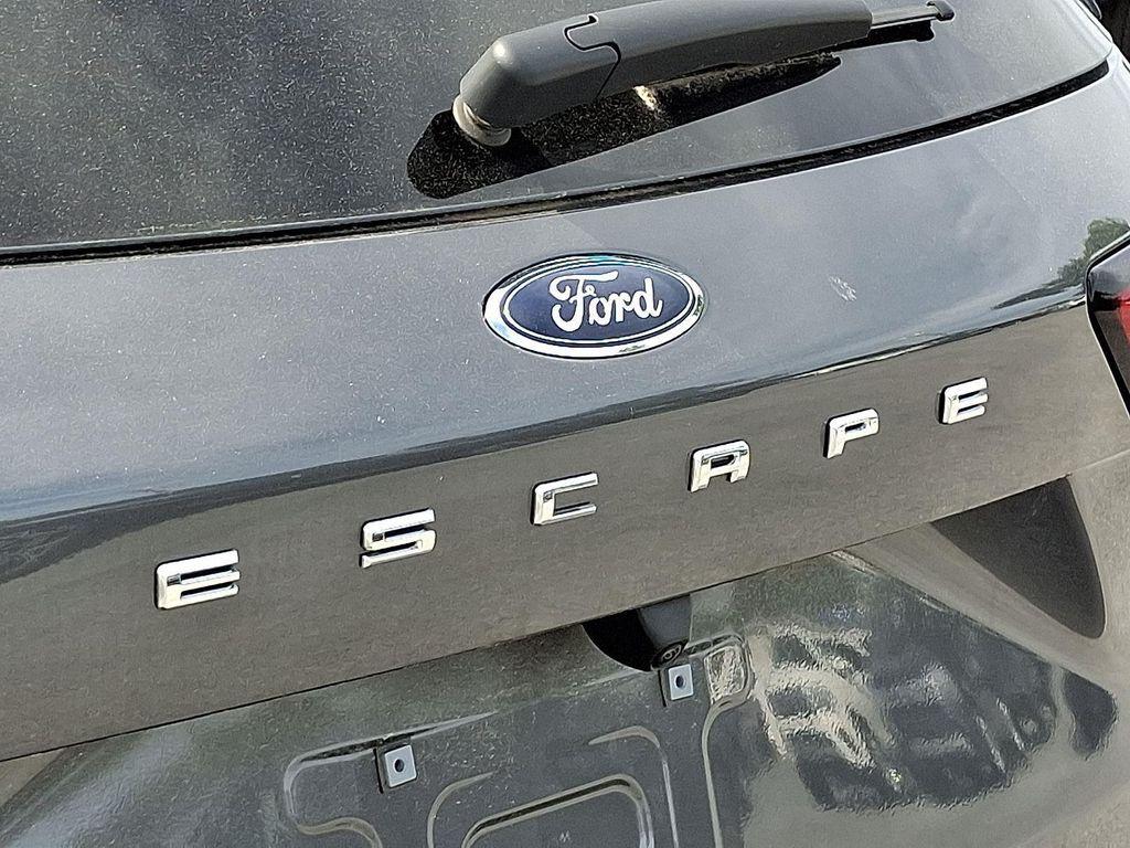 new 2024 Ford Escape PHEV car, priced at $42,397
