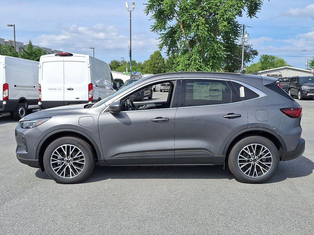 new 2024 Ford Escape PHEV car, priced at $42,397