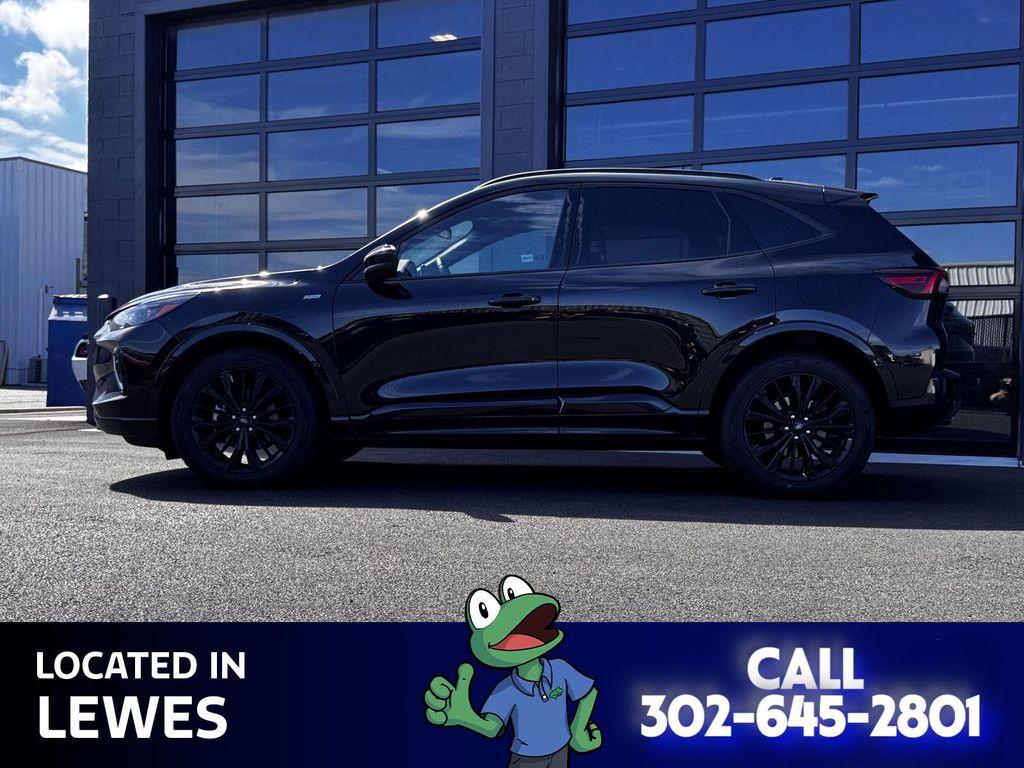 used 2023 Ford Escape car, priced at $27,000