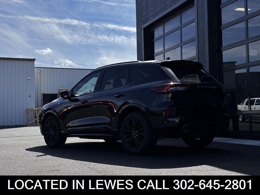 used 2023 Ford Escape car, priced at $27,500