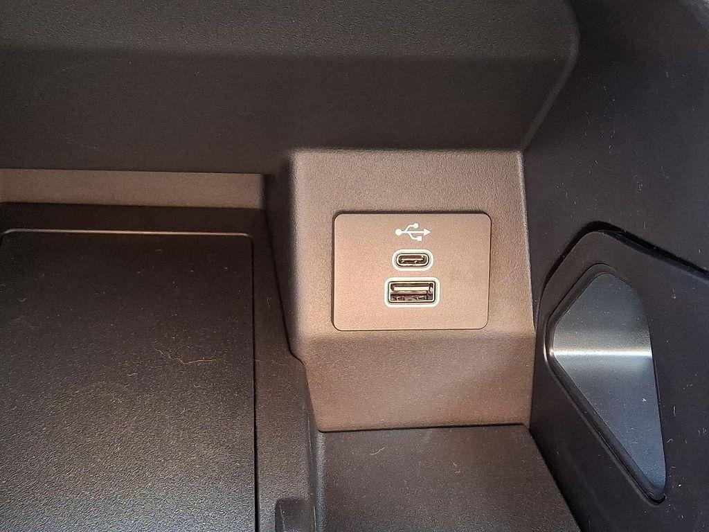 new 2025 Ford Ranger car, priced at $33,100