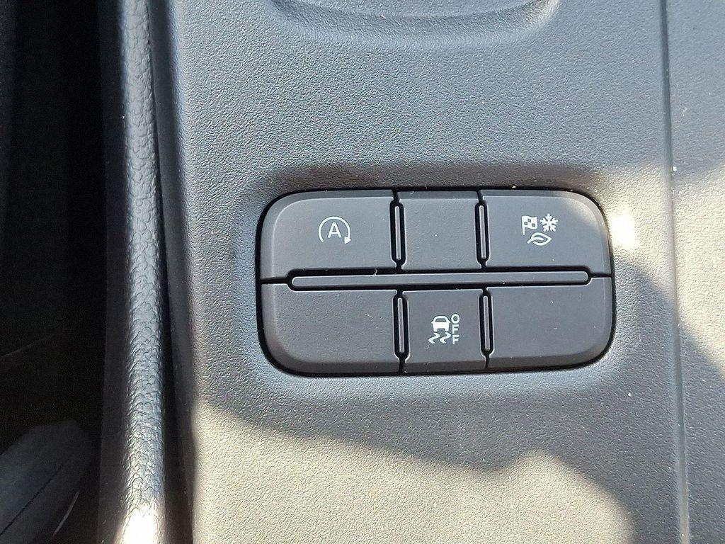 new 2025 Ford Ranger car, priced at $33,100