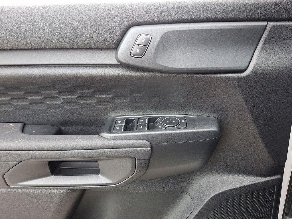 new 2025 Ford Ranger car, priced at $35,650