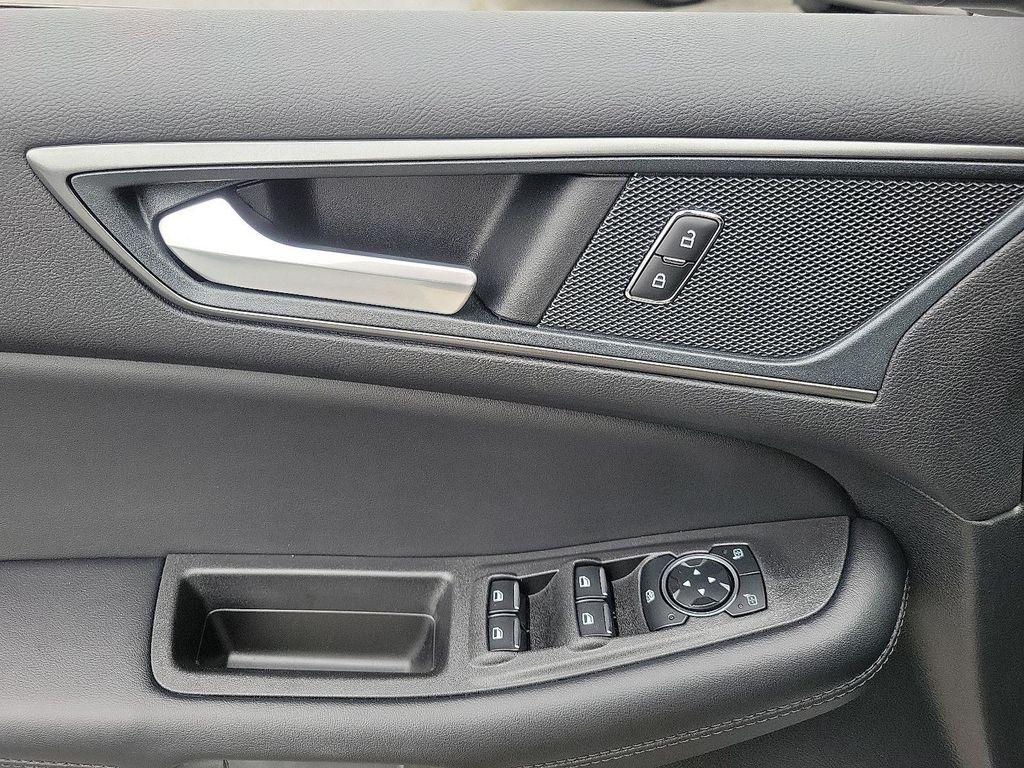 new 2024 Ford Edge car, priced at $35,966