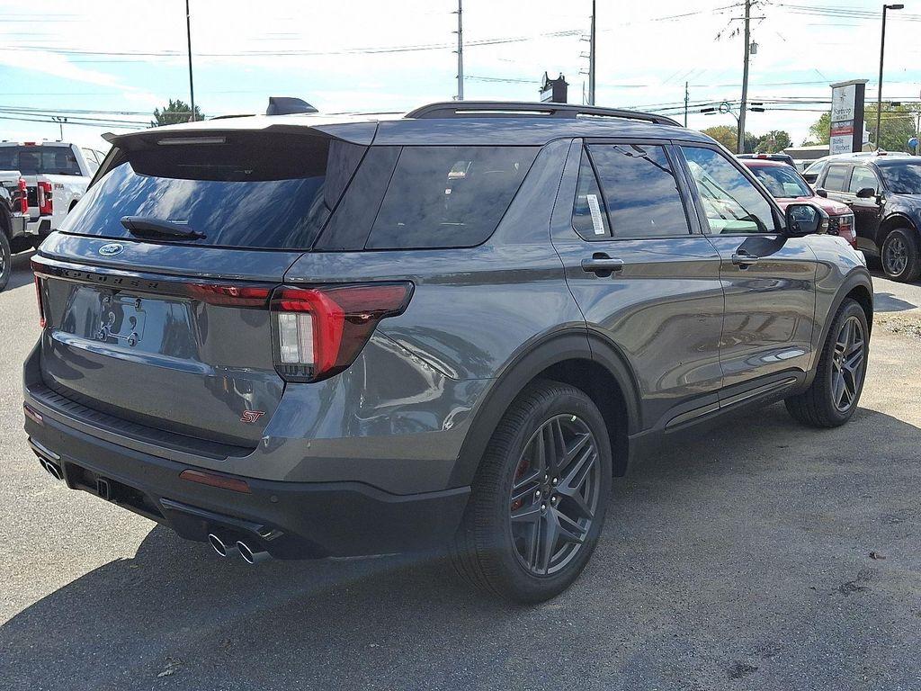 new 2025 Ford Explorer car, priced at $57,641