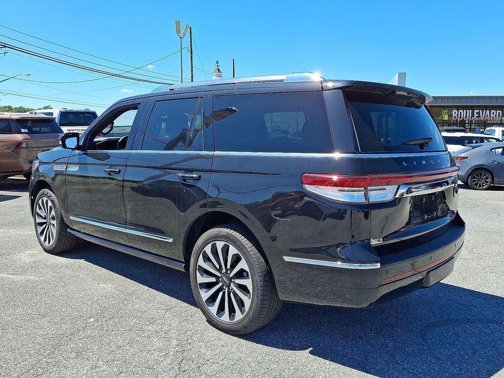 new 2024 Lincoln Navigator car, priced at $89,274