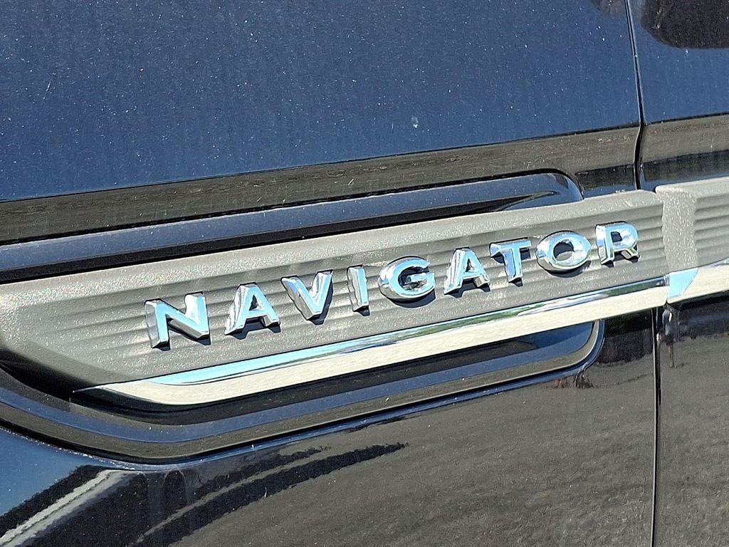 new 2024 Lincoln Navigator car, priced at $89,274