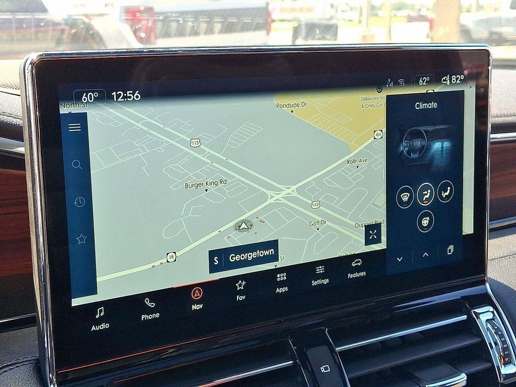 new 2024 Lincoln Navigator car, priced at $89,274