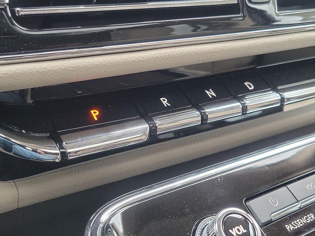 new 2024 Lincoln Navigator car, priced at $92,920