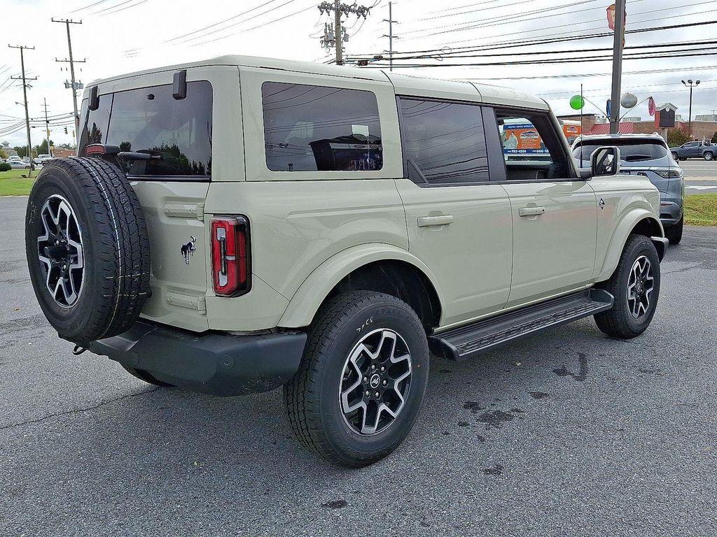 new 2025 Ford Bronco car, priced at $53,914