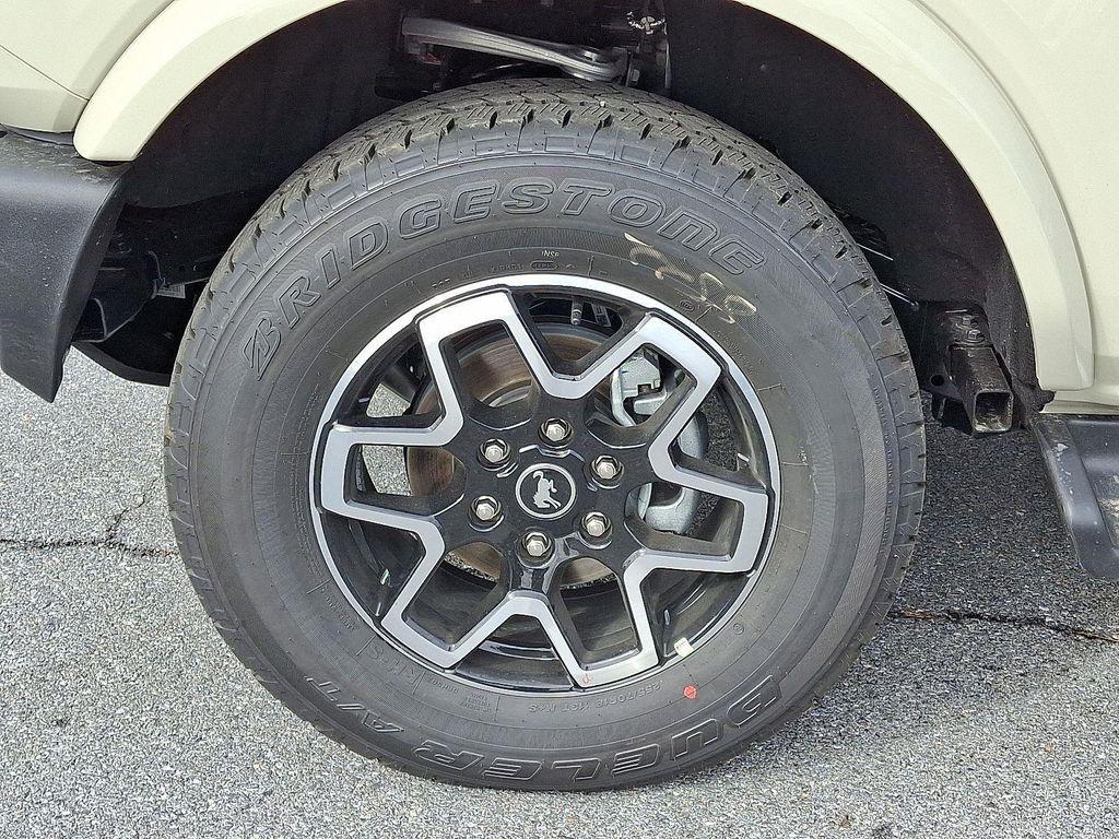 new 2025 Ford Bronco car, priced at $53,914