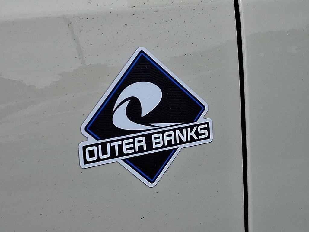 new 2025 Ford Bronco car, priced at $53,914