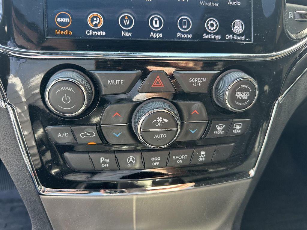 used 2021 Jeep Grand Cherokee car, priced at $23,901