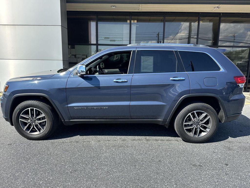 used 2021 Jeep Grand Cherokee car, priced at $23,901